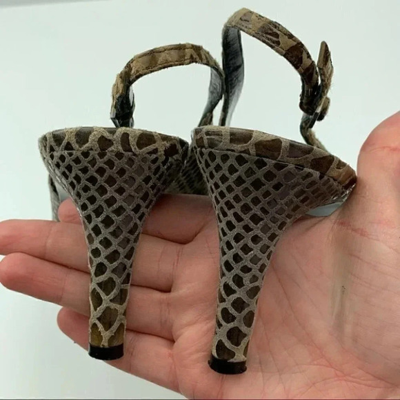 Stuart Weitzman heels 8.5 alligator print leather - Picture 8 of 12